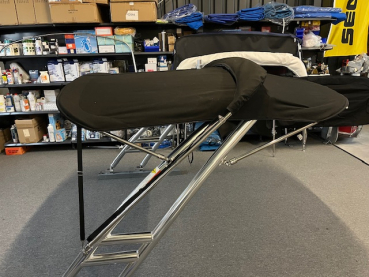 Preview: Monster Tower MTK Farbe silber mit schwarzem Bimini Top und Verlängerung